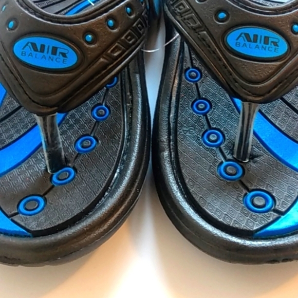 AIR BALANCE YOUTH SIZE 2 BLACK BLUE BEACH WALKER SANDALS FLIP-FLOPS SIZE 2 NWT - Picture 5 of 7
